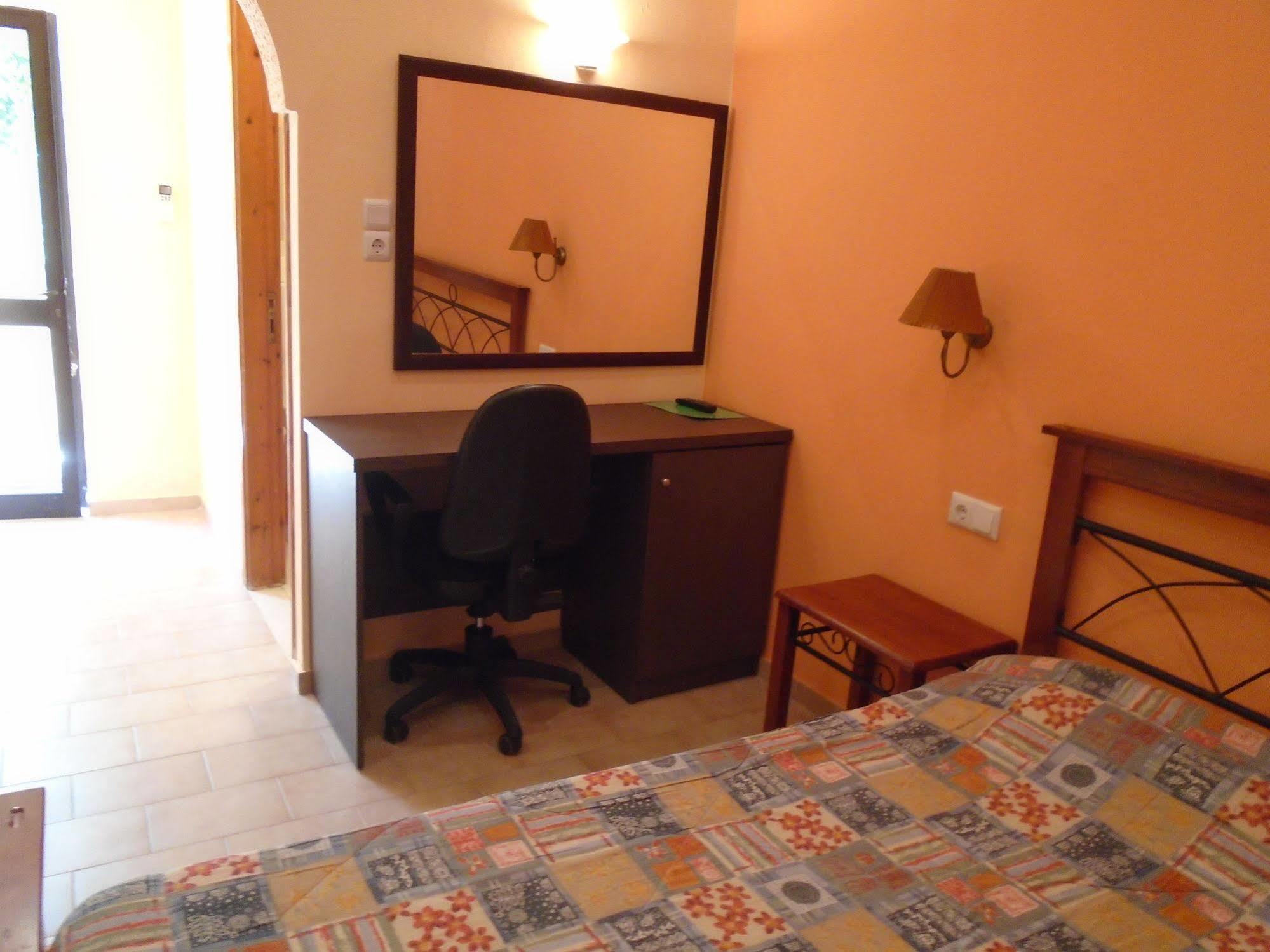 Adonis Beach Hotel Heraklion  Luaran gambar